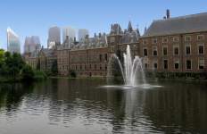 Binnenhof mit Rittersaal|Binnenpoort Ridderzaal